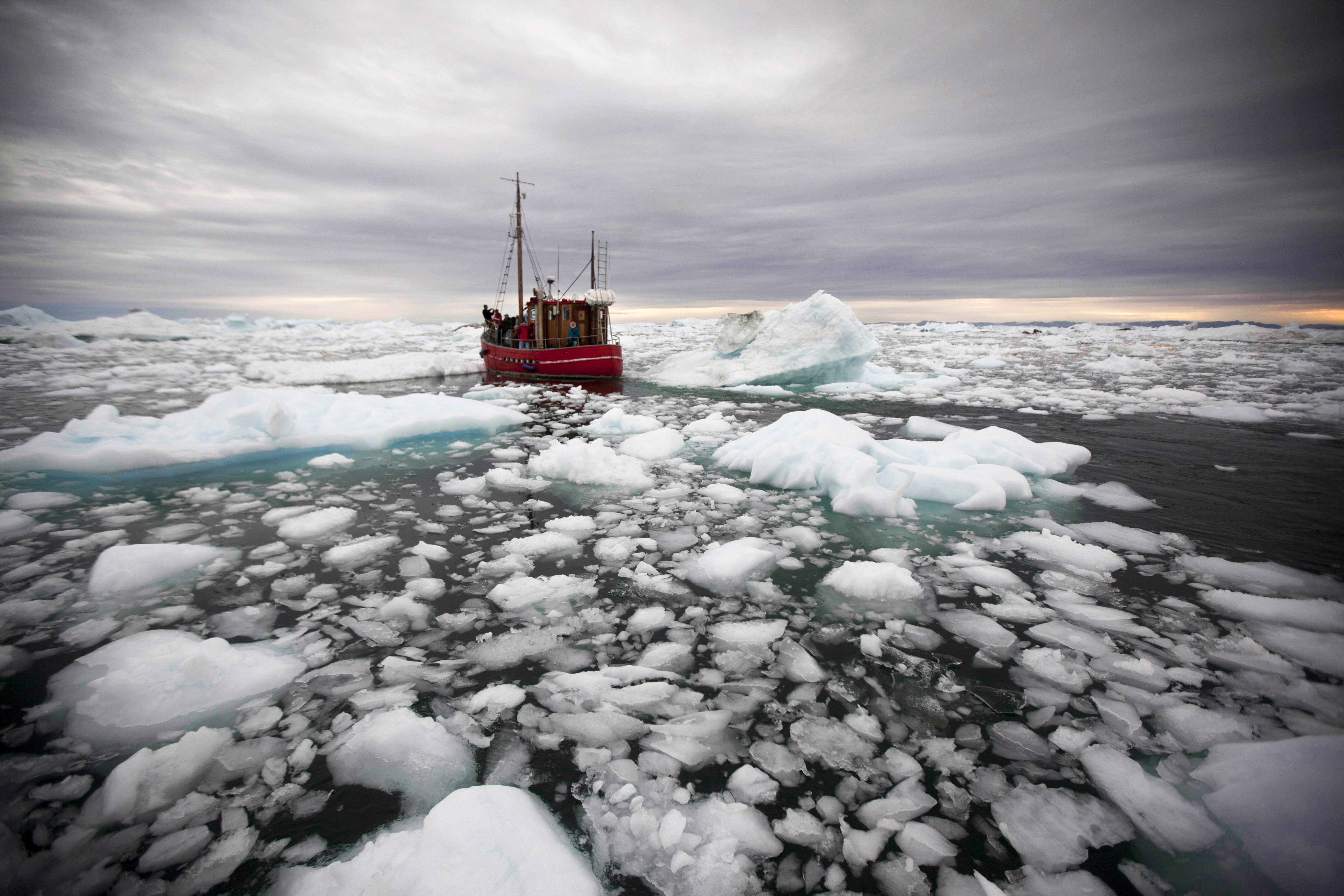 Дрейфующие льды в Северном Ледовитом океане