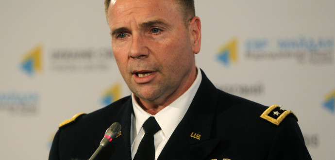 USAs arméchef för Europatrupperna Ben Hodges. Foto: AP Photo / Sergei Chuzavkov/TT.