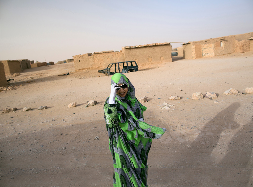 Mariam Lehbib bor i ett flyktingläger i Tindouf. Hon studerar engelska och vill bli lärare. Foto: Johan Persson